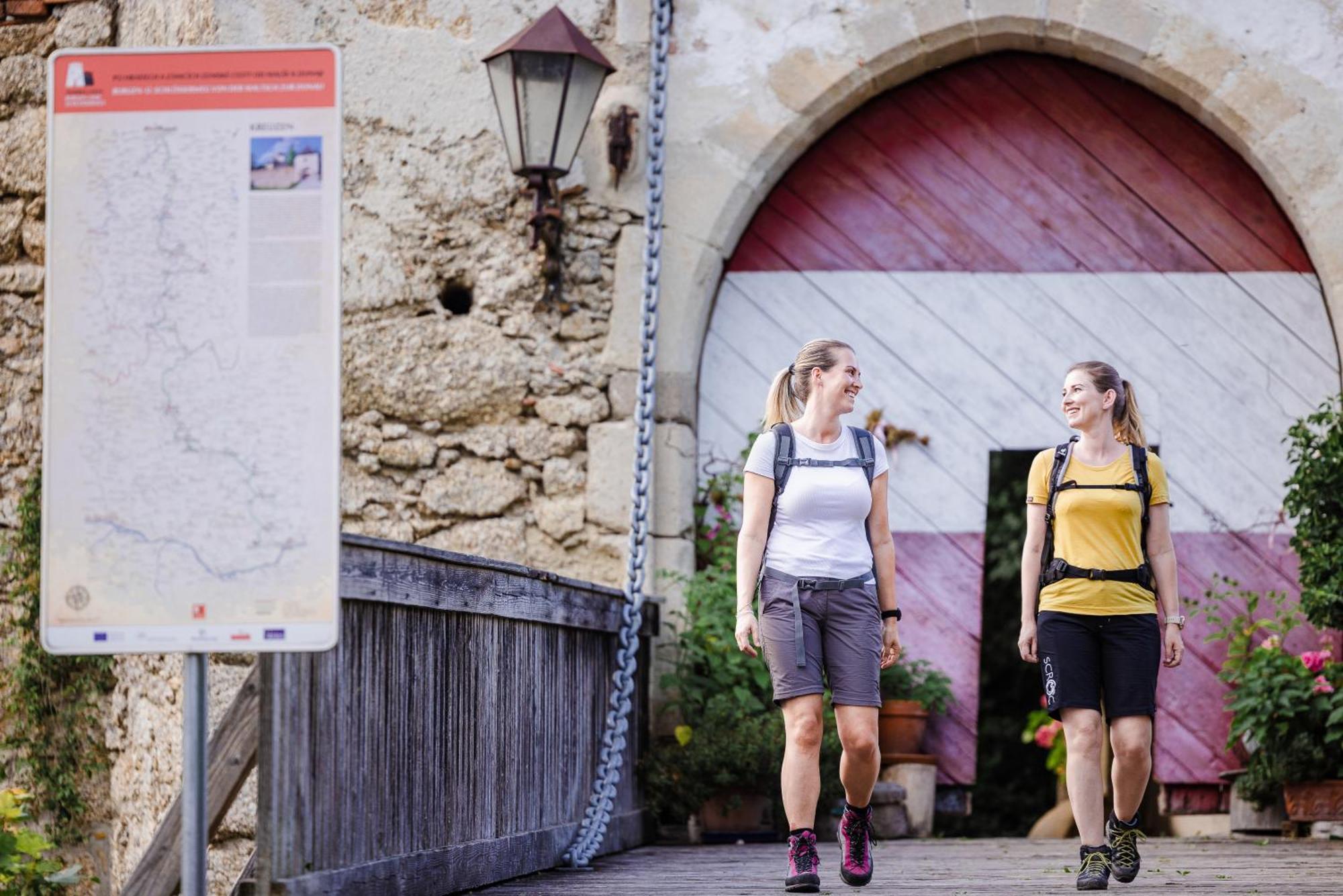 Schatz.Kammer Burg Kreuzen Kreuzen  Zewnętrze zdjęcie